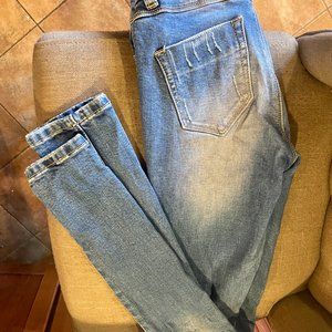 Bianco skinny jeans, size 25, like new condition, super sleek